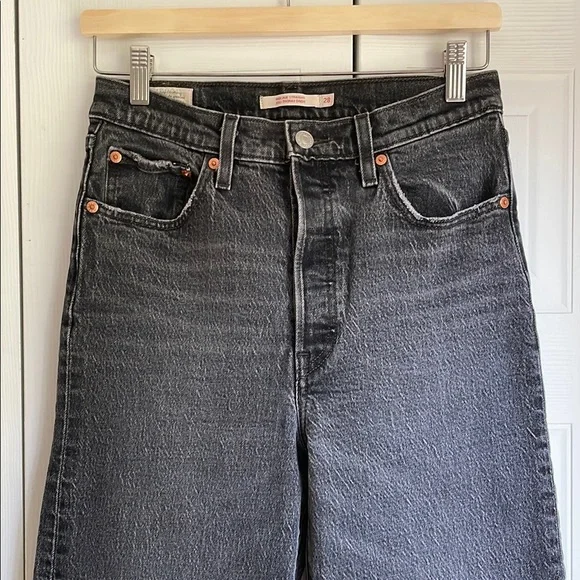 Levi's Ribcage Straight - Picture 4 of 8